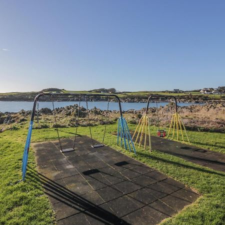 The Clamshell Apartamento Isle of Whithorn Exterior foto
